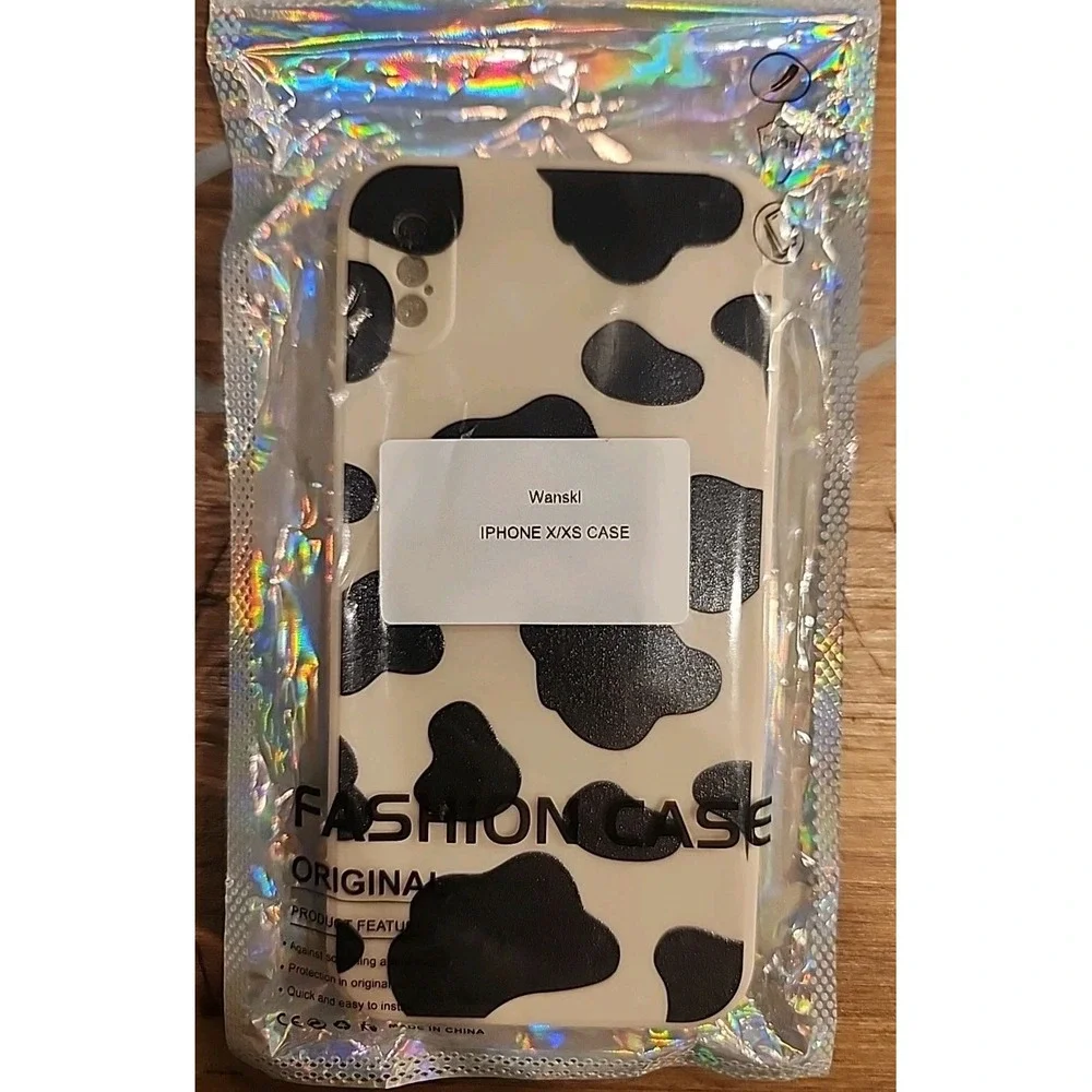 NEW Cow‎ Fur Cream & Black Animal Print Case For iPhone X/XS Case